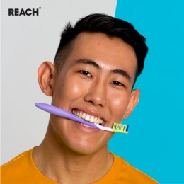 Reach щетка зубная Dual effect Массаж дёсен, жесткая, в ассортименте